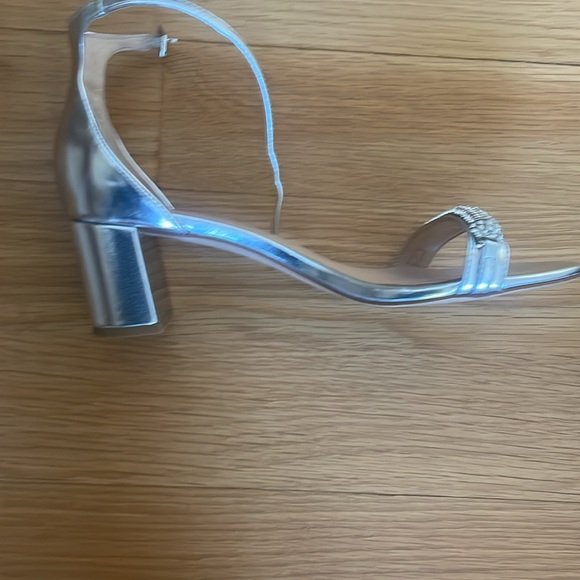 Badgley Mischka open toe block Jewel Sandal SZ 8.5 EUC - Picture 8 of 8